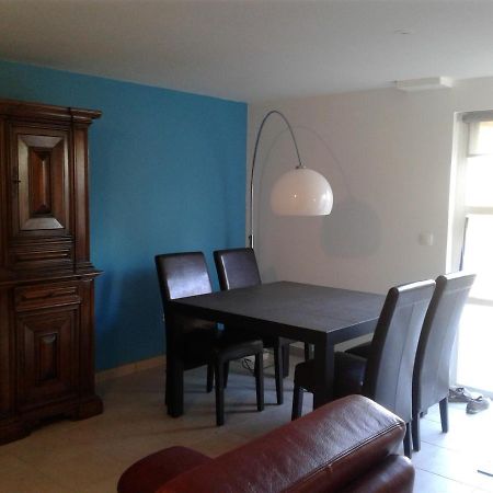 Les Champs Apartment Cernoy-en-Berry Екстериор снимка